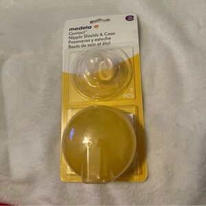 Medela Contact Nipple Shields & Case - Yellow